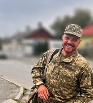 Неважно, кто ты: мэр украинского города пошел на войну, фото