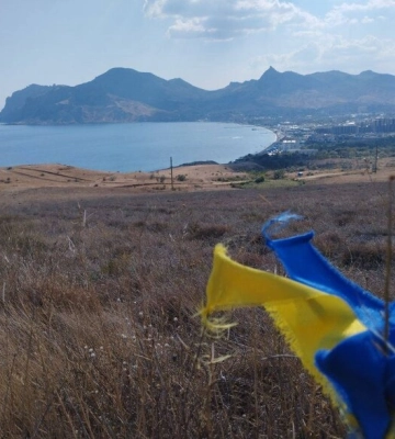 Активисты за неделю повязали в оккупированном Крыму более 300 желтых лент. ФОТОрепортаж