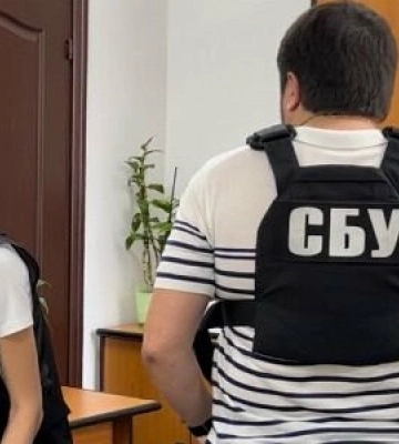 На Одещині на хабарі у 5000 доларів викрили начальницю управління податкової служби