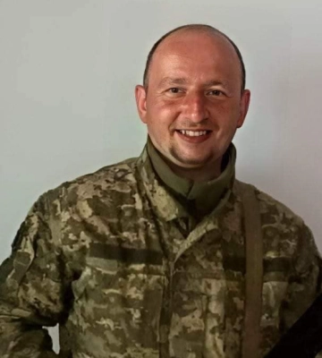 На Львівщині прощаються із військовим, який загинув в ДТП на Донеччині