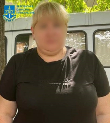 У Херсоні затримали поплічницю окупантів, яка брала участь у примусовій &quot;паспортизації&quot; РФ під час окупації міста, - СБУ