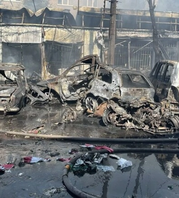 Росіяни вдарили по ринку в Констянтиніці: 16 загиблих, десятки поранених