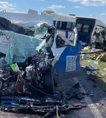 ДТП з мікроавтобусами на Кіровоградщині: водія взяли під варту