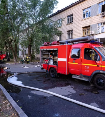 У Києві горіла лікарня (ФОТО)