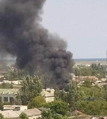 В окупованому Бердянську спалахнув цех, куди росіяни звозили військову техніку