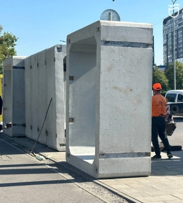 Черговий по місту перевірив, як виготовляють модульні залізобетонні укриття, а також процес їхнього встановлення по Дніпру