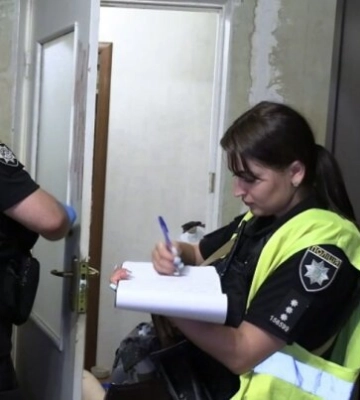 У Києві поліція затримала чоловіка, який задушив рідну сестру (ВІДЕО)
