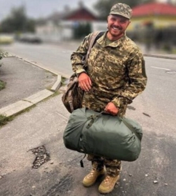 Мер Борисполя Володимир Борисенко вступив до лав ЗСУ: &quot;Черговий піар, рейтинг упав&quot;