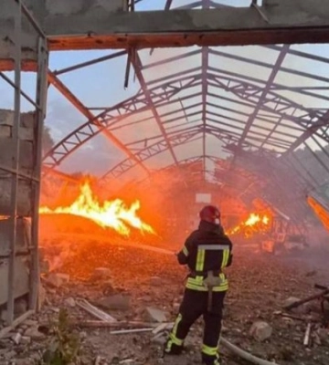 Росія три години била дронами по Одещині. Пошкоджені припортові об&#039;єкти, адмінбудівля, елеватор