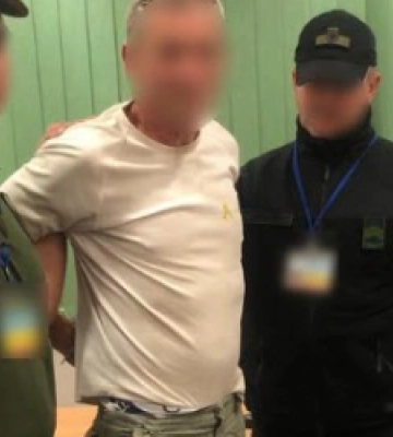 Прикордонники Львівщини затримали чоловіка, який перебував у розшуку за грабіж