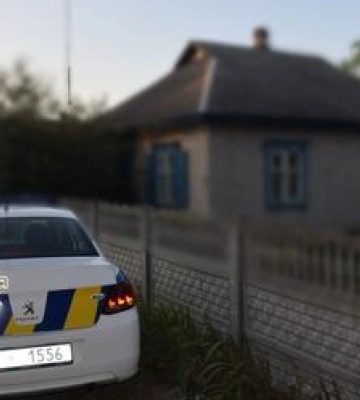 Увірвався до помешкання та вимагав гроші: на Полтавщині чоловік намагався пограбувати 89-річну бабусю