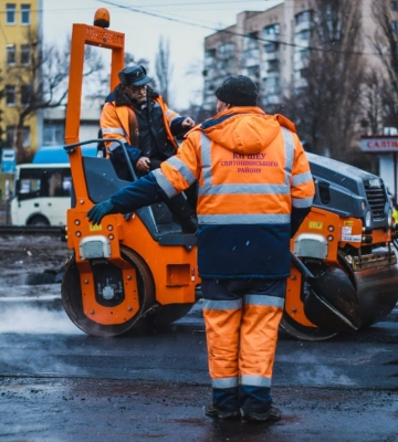 Понад 500 тисяч гривень збитків: правоохоронці повідомили про підозру посадовцю