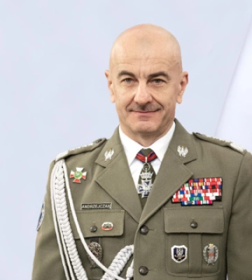 Українські військові швидко опановують західну техніку – начальник Генштабу ЗС Польщі