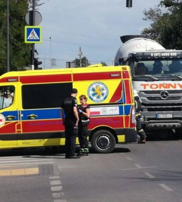 У Львові вантажівка на смерть збила чоловіка