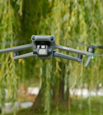 Волиняни придбали квадрокоптер DJI Mavic 3 бійцям Князівської бригади