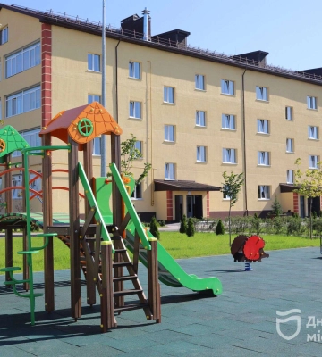 32 родини військових отримали ключі від квартир у Дніпрі