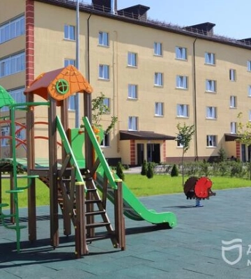 У Дніпрі до Дня міста 32 родини військових отримали ключі від нових квартир