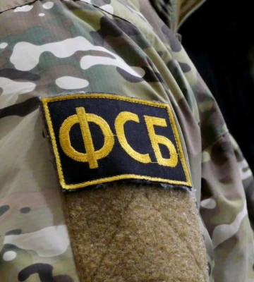 Автівка просто розлетілася: в Олешках підірвали ФСБ-шників та військових – вибухове відео