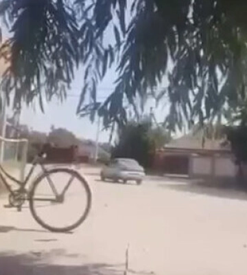 В окупованих Олешках підірвали автомобіль зі співробітниками ФСБ. ВIДЕО