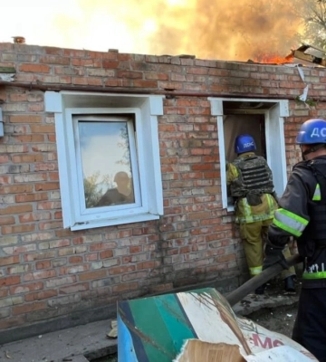 Росіяни обстріляли два райони Дніпропетровщини: є поранені