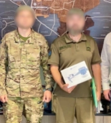 Волиняни передали квадрокоптер для військових