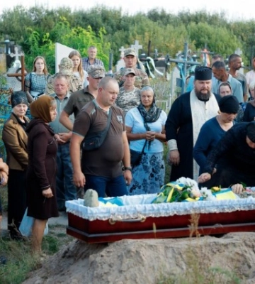 Загинув героїчною смертю: на Волинь попрощалися із захисником Борисом Шевчуком