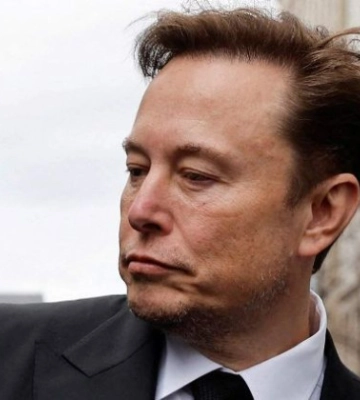 Маск заявил, что не отключил Starlink возле Крыма, но отказал Украине подключить его для атаки на россиян