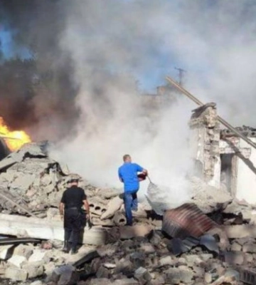У Кривому Розі ракета влучила в адмінбудівлю, є постраждалі (оновлено)