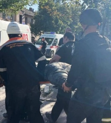 Ракетний удар по Кривому Рогу: одна людина загинула, ще дев&#039;ятеро поранені
