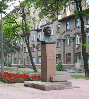 Миколаївець поскаржився на занедбаний стан скверу Лягіна у центра міста: «За що виділяють нечувані гроші з бюджету?»