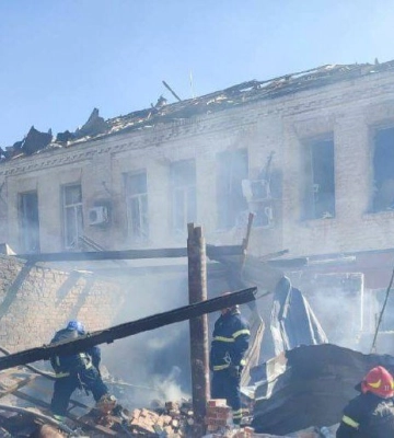 Ракетний удар по адмінбудівлі поліції: на Дніпропетровщині зросла кількість постраждалих