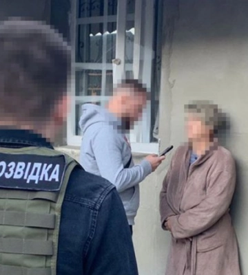 У Сумах за «гарячими слідами» затримали росіянку, яка коригувала вчорашні ворожі удари по місту