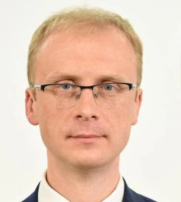 Китайская оперная певица исполнила на развалинах театра в Мариуполе &quot;Катюшу&quot;. МИД Украины требует объяснений. ВИДЕО