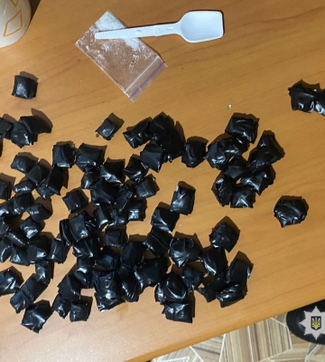 На 100 тисяч знайшли психотропів та канабісу: у Луцьку затримали збувача наркотиків