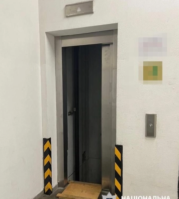 В Одесі у шахті ліфта загинула людина, - ФОТО