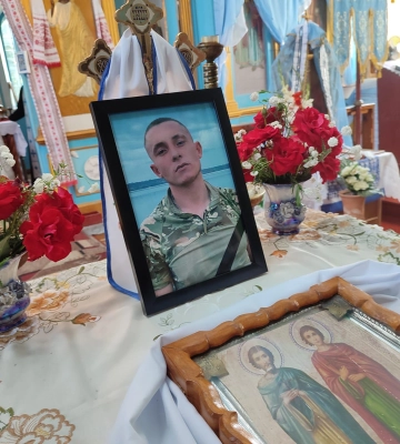 На Волині попрощалися з молодим воїном, який загинув у Запоріжжі за нез’ясованих обставин