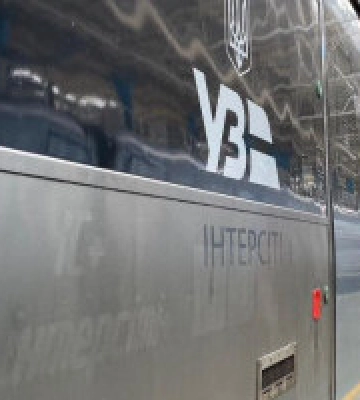 “Укрзалізниця” призначили додаткові рейси поїздів з Києва до Львова та Харкова