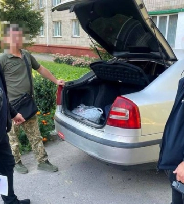 На Рівненщині посадовець військкомату постачав психотропи своєму керівництву, - прокуратура