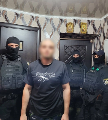 Надевал военную форму и брал топор: на Харьковщине поймали серийного вора
