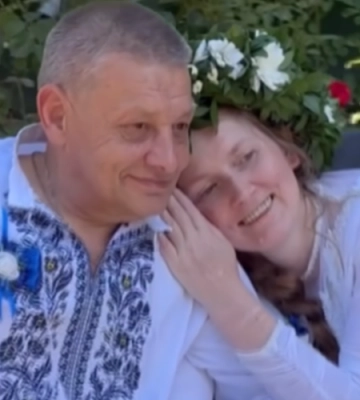 У Луцькому геріатричному пансіонаті відгуляли подвійне весілля
