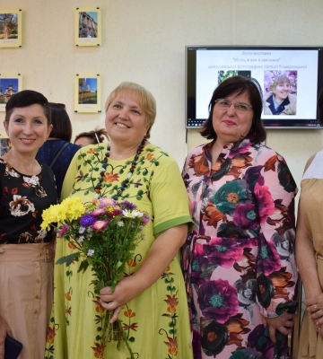 «Місто, в яке я закохана»: у Миколаєві урочисто відкрили фотовиставку Наталії Комарницької