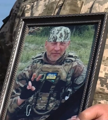 Був патріотом своєї країни: У Рівному прощалися з 45-річним Героєм Андрієм Колодчаком (ВІДЕО)