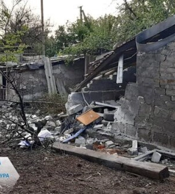 Росіяни з артилерії обстріляли околиці Торецька, постраждала родина, зокрема двоє підлітків
