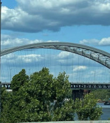 За розкрадання ₴6 млн. на підводних роботах під час будівництва Подільського мосту судитимуть керівника КП