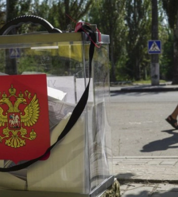 На &quot;виборчій дільниці&quot; у тимчасово окупованому Бердянську пролунали два вибухи — МВА