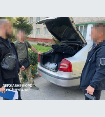 Повідомили про підозру посадовцю Рівненського районного військкомату, який постачав наркотики своєму керівнику
