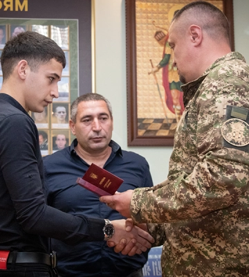 Орден «За мужність» вручили родині кримського татарина, який загинув у боях на Луганщині