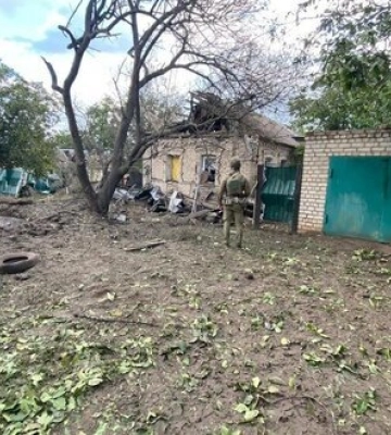 Доба на Донеччині: ворог ударив &quot;Смерчами&quot; по Дружківці, під обстрілами Катеринівка та Зарічне, є жертви. ФОТОрепортаж