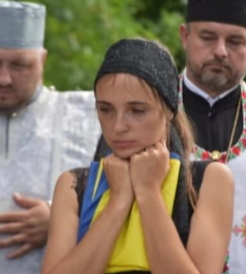Повернувся з-за кордону, щоб син мав мирне майбутнє: дружина молодого захисника з Волині просить присвоїти державну нагороду&amp;hellip;