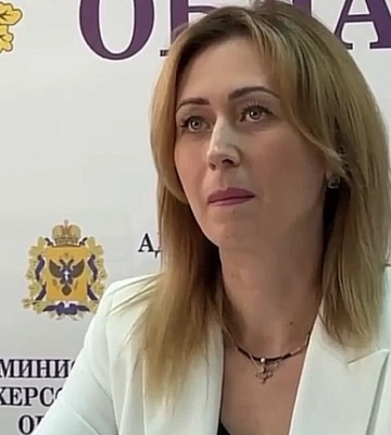 Що відомо про колаборантку, яка очолює «виборчу комісію» на фейкових виборах на окупованій частині Херсонської області